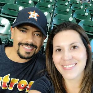 Meet your Posher, Claudia